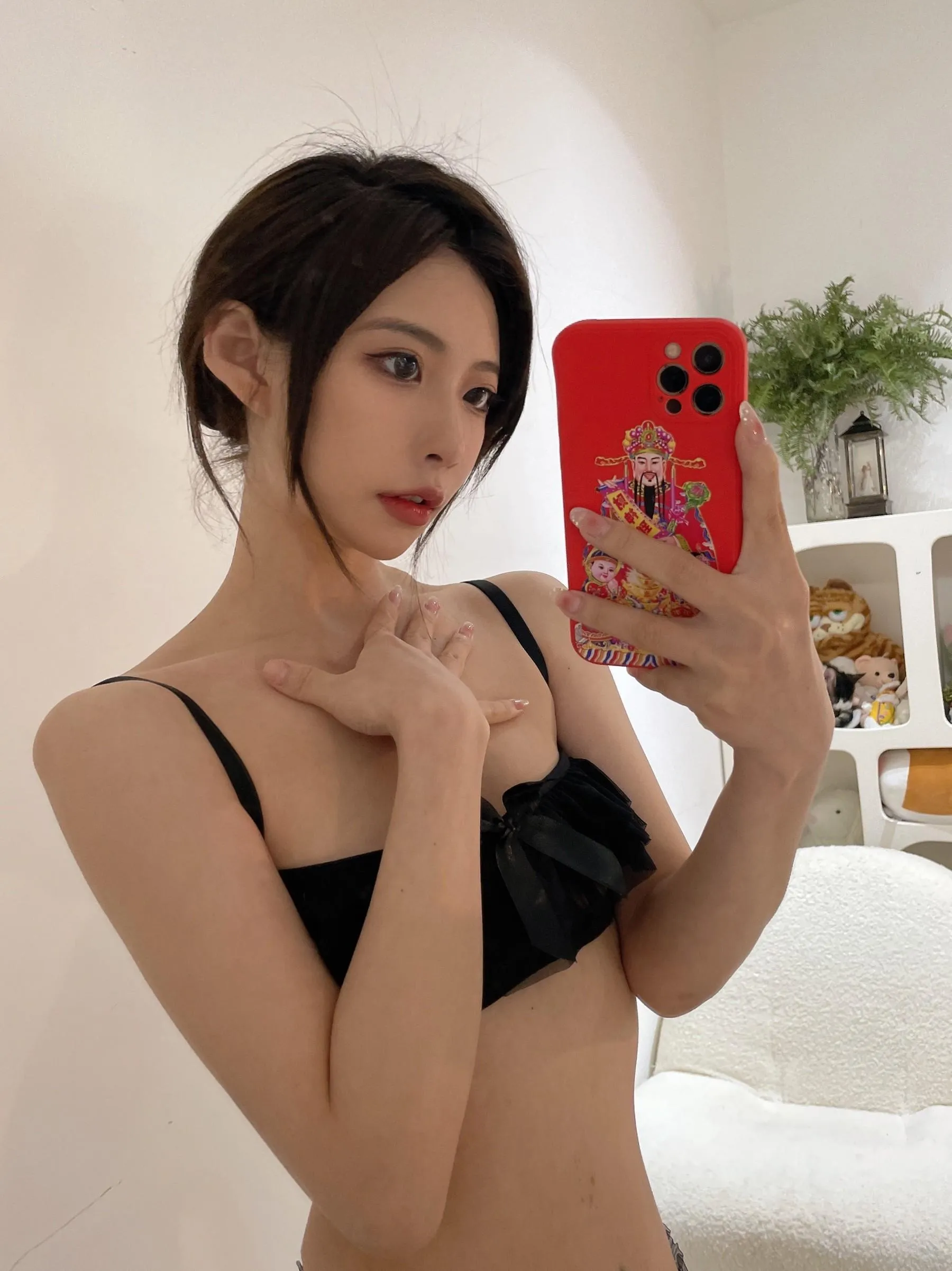 陈妮妮UNI – NO.40 热辣小妮 [17P]插图